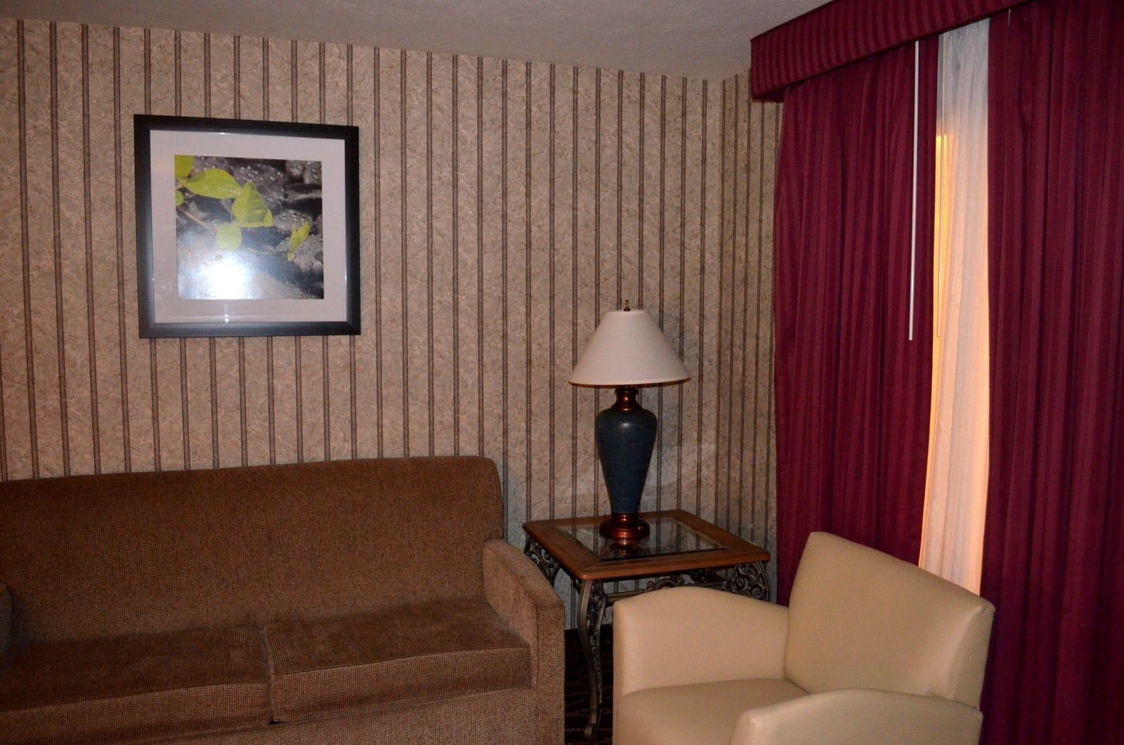 Quality Inn & Suites Cincinnati I-275 Springdale Buitenkant foto